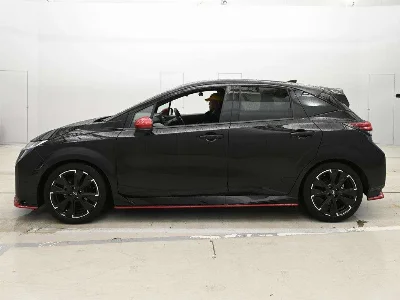 NISSAN AURA