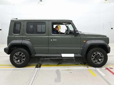 SUZUKI JIMNY NOMADE