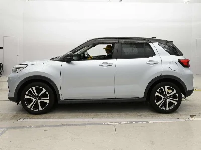 DAIHATSU ROCKY