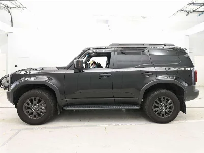 TOYOTA LAND CRUISER 250