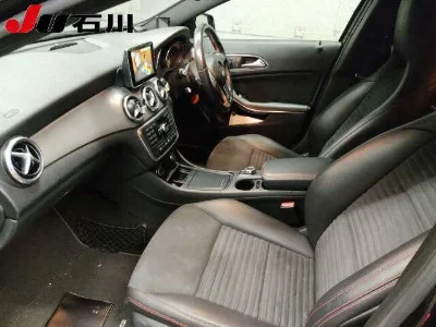 MERCEDES BENZ GLA