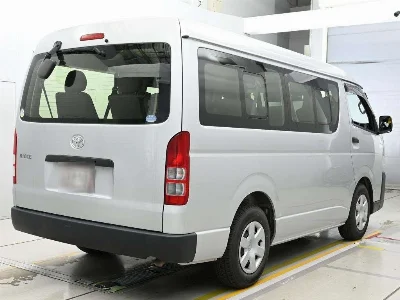 TOYOTA HIACE WAGON
