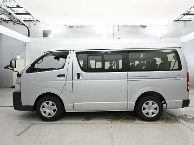 TOYOTA HIACE WAGON