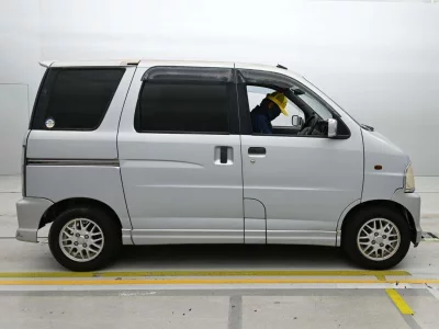 DAIHATSU ATRAI WAGON