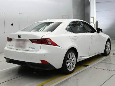 LEXUS IS