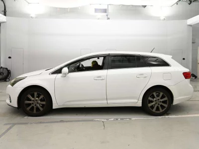TOYOTA AVENSIS WAGON