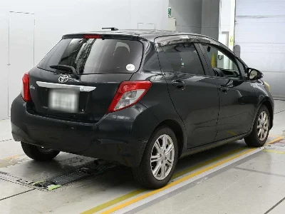TOYOTA VITZ
