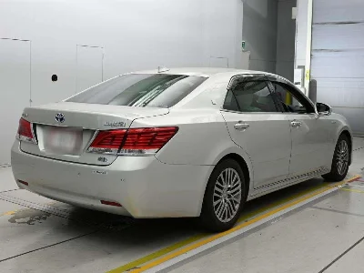 TOYOTA CROWN MAJESTA