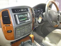 Цена авто Toyota Land Cruiser с аукционов Японии, номер кузова UZJ100W, пробег 144 000, оценка 8