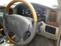 Цена авто Toyota Land Cruiser с аукционов Японии, номер кузова UZJ100W, пробег 144 000, оценка 8