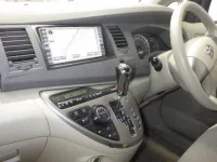 Цена авто Toyota Isis с аукционов Японии, номер кузова ZNM10G, пробег 89 000, оценка 2