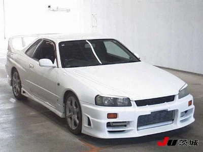 NISSAN SKYLINE