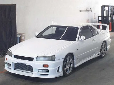 NISSAN SKYLINE