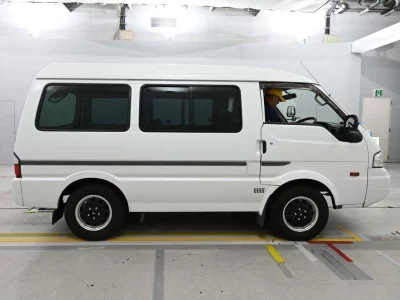 NISSAN VANETTE VAN