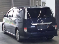 Цена авто Toyota Isis с аукционов Японии, номер кузова ZGM10W, пробег 83 000, оценка 2