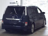 Цена авто Toyota Isis с аукционов Японии, номер кузова ZGM10W, пробег 83 000, оценка 2