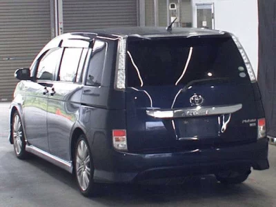 TOYOTA ISIS
