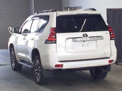 TOYOTA LAND CRUISER PRADO