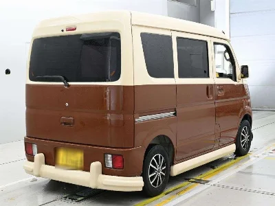 NISSAN CLIPPER VAN