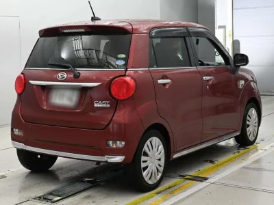 DAIHATSU CAST