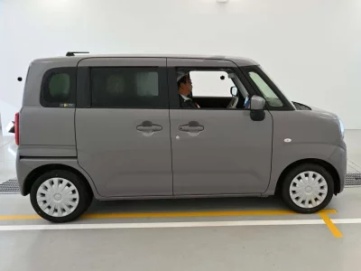 SUZUKI WAGON R SMILE