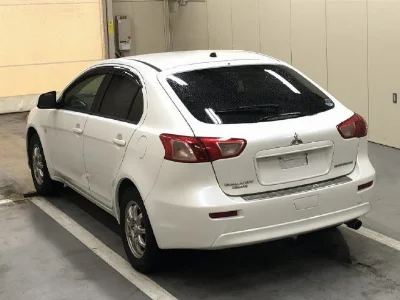 Mitsubishi GALANT FORTIS SPORTBACK