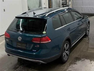 VOLKSWAGEN GOLF ALLTRACK