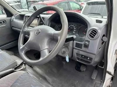 NISSAN CARAVAN