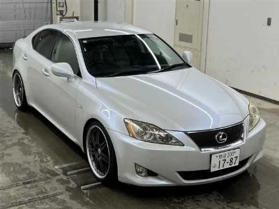 LEXUS IS