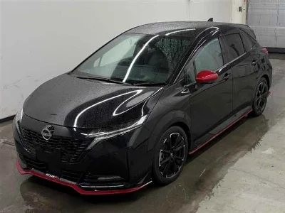 NISSAN AURA