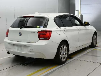BMW 1 SERIES