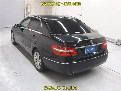 MERCEDES BENZ E CLASS