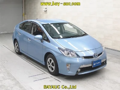 TOYOTA PRIUS PHV