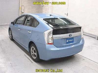 TOYOTA PRIUS PHV