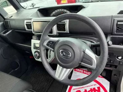 DAIHATSU WAKE