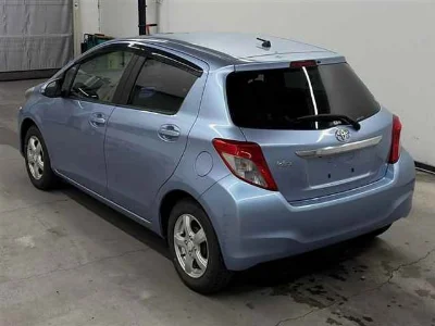 TOYOTA VITZ