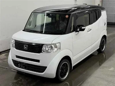HONDA N BOX SLASH