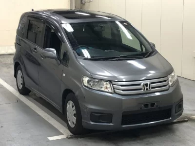 HONDA FREED SPIKE
