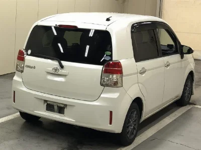 TOYOTA SPADE