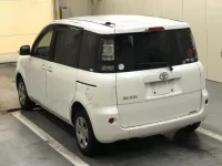 Цена авто Toyota Sienta с аукционов Японии, номер кузова NCP81G, пробег 32 000, оценка 8
