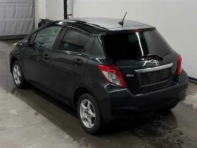TOYOTA VITZ