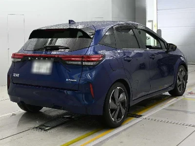 NISSAN AURA