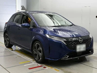 NISSAN AURA