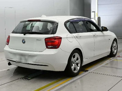 BMW 1 SERIES