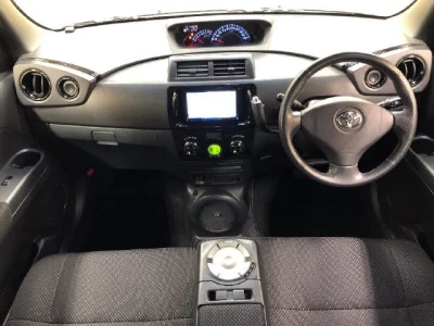 TOYOTA BB