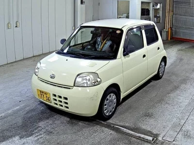 DAIHATSU ESSE