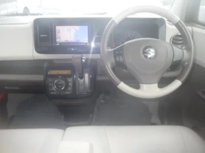 SUZUKI MRWAGON