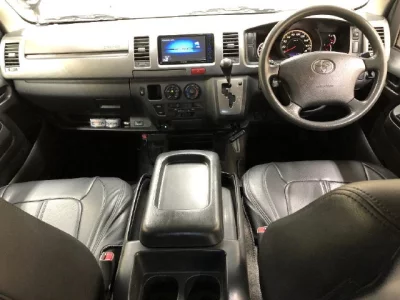 TOYOTA REGIUS ACE VAN