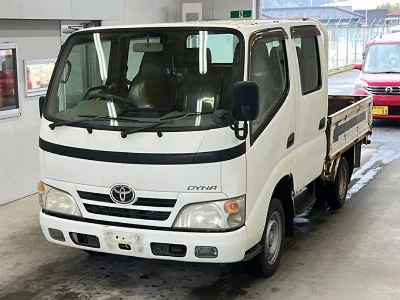 TOYOTA DYNA