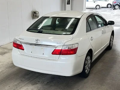 TOYOTA PREMIO